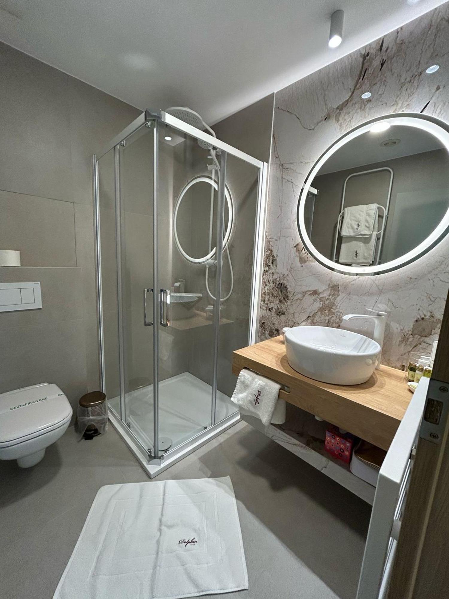 Dolphin 4* Senec